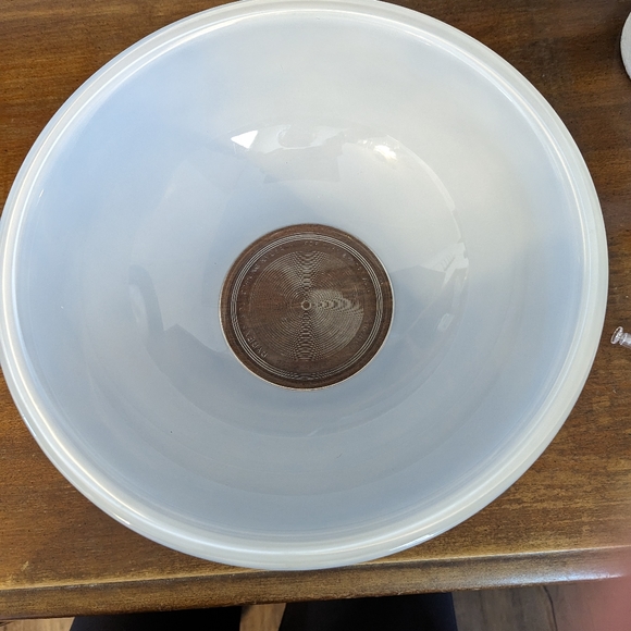 Vintage Pyrex Bowl - Picture 3 of 3